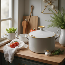 Load image into Gallery viewer, Hutschenreuther Noblesse Soup Tureen with Gold Plating
