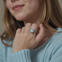 Load image into Gallery viewer, Moonstone Cat Ring in Sterling Silver
