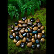 Load image into Gallery viewer, Hawk Eye Tumble (blue tigers eye)
