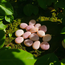 Load image into Gallery viewer, Rose Quartz Mini Palm Stone
